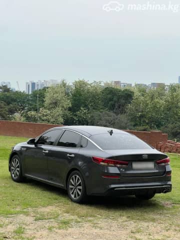 Kia K5 II 2.0 AT