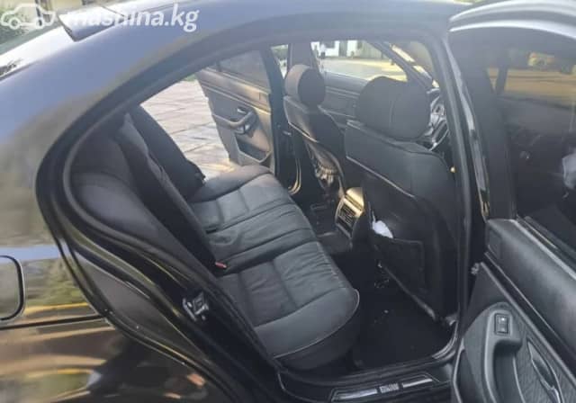 BMW 5 серии IV (E39) Рестайлинг 525i 2.5 MT