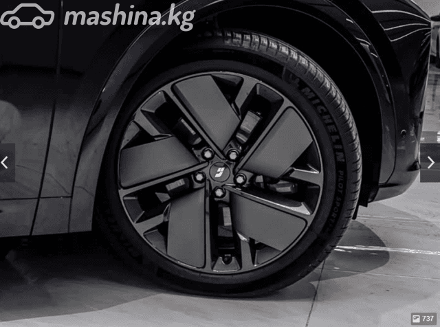 LiXiang L7 Рестайлинг 1.5hyb AT 4WD