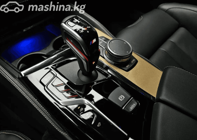 BMW M5 VI (F90) 4.4 Steptronic xDrive