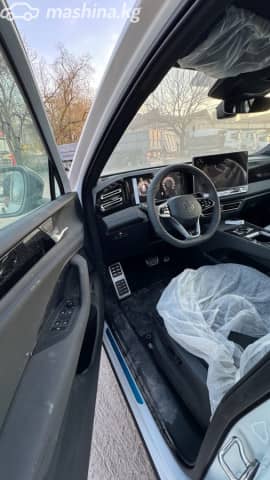 Volkswagen Tiguan III (China Market) 2.0 AMT 4WD