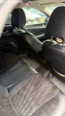 Kia K5 III 1.6 AT