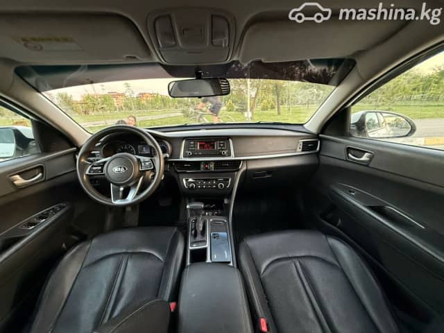 Kia K5 II 2.0 AT