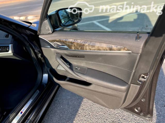 BMW 5 серии VII (G30/G31) M550i xDrive 4.4 AT 4WD