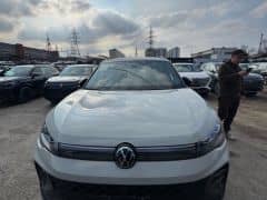 Volkswagen Tiguan III (China Market) 2.0 AMT 4WD