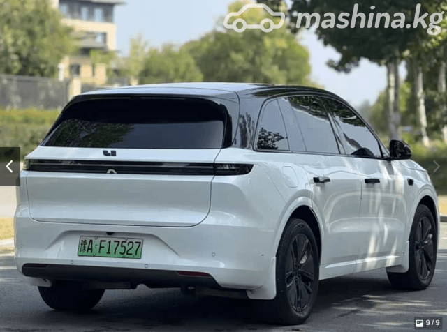 LiXiang L6 1.5hyb AT 4WD