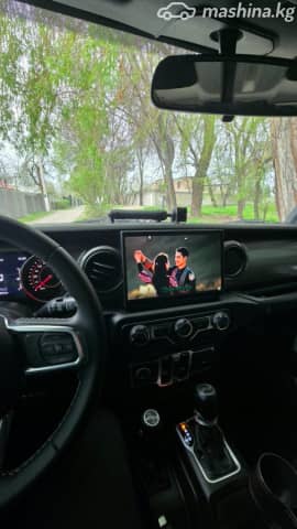 Jeep Wrangler IV (JL) 2.0 AT 4WD
