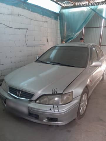 Honda Accord VI 2.0 AT
