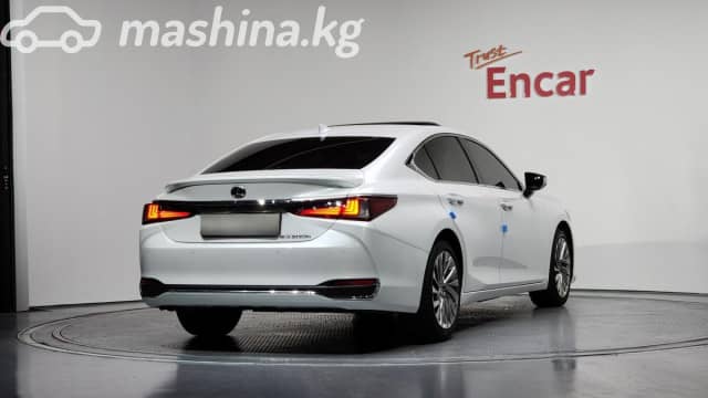 Lexus ES VII Рестайлинг 300h 2.5hyb CVT