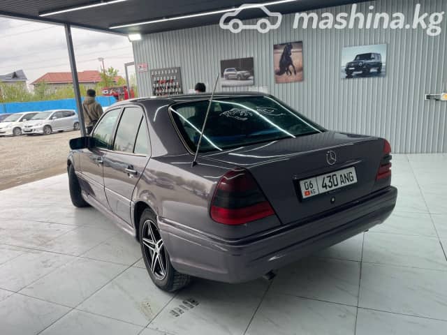 Mercedes-Benz C-Класс I (W202) 200 2.0 MT