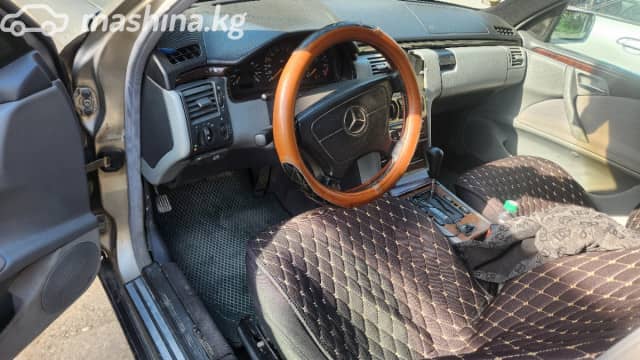 Mercedes-Benz E-Класс II (W210, S210) 230 2.3 AT