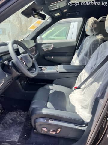 Lynk & Co 900 2.0hyb AT 4WD