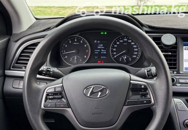Hyundai Avante VI 1.6 AT