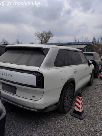 Zeekr 9X 2.0hyb AT 4WD