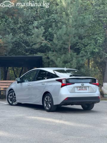 Toyota Prius IV Рестайлинг (XW50) 1.8hyb AT
