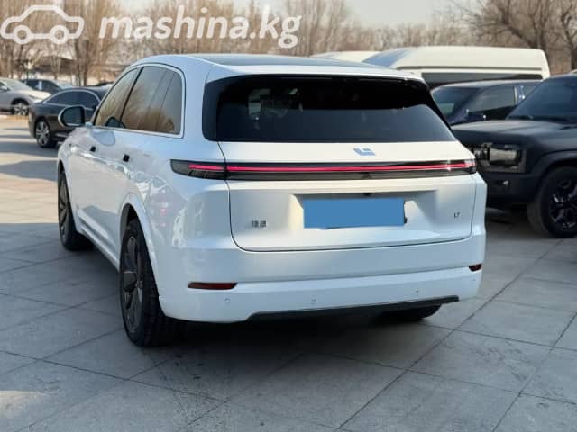 LiXiang L7 Рестайлинг 1.5hyb AT 4WD