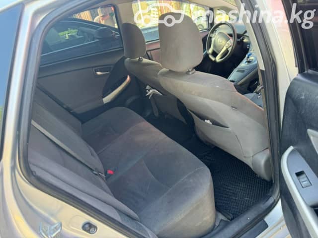 Toyota Prius III Рестайлинг (XW30) 1.8hyb AT
