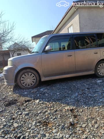 Toyota bB I Рестайлинг 1.3 AT