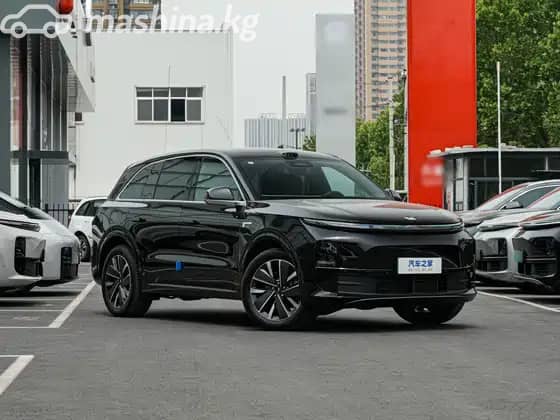 LiXiang L6 1.5hyb AT 4WD