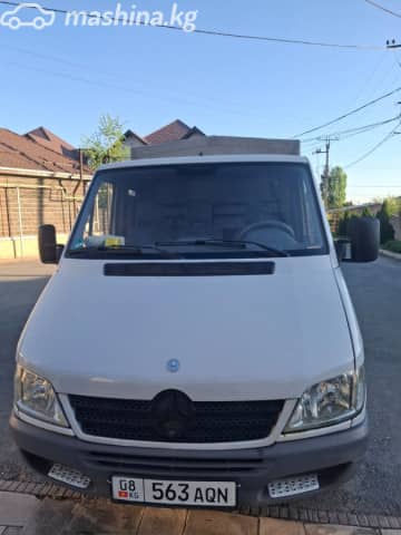 Mercedes-Benz Бортовой (4х2)