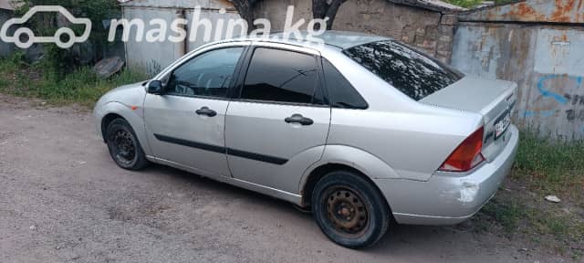 Ford Focus I 1.6 MT