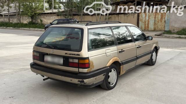 Volkswagen Passat B3 1.8 MT