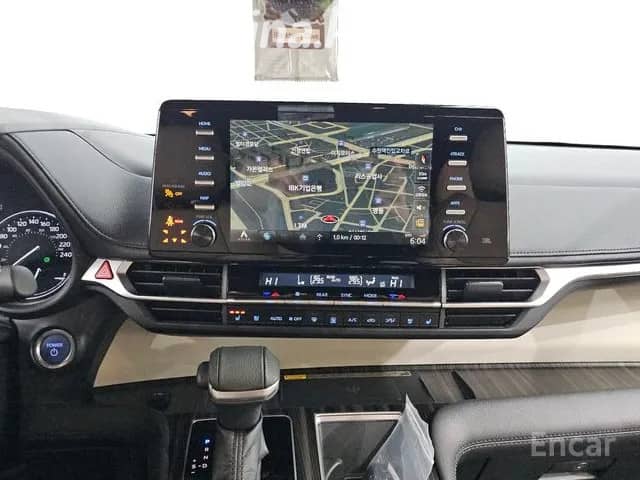 Toyota Sienna IV 2.5hyb AT