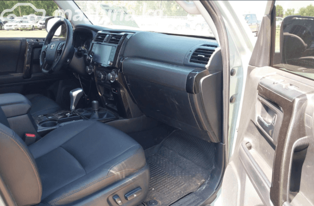 Toyota 4Runner V Рестайлинг 4.0 AT 4WD