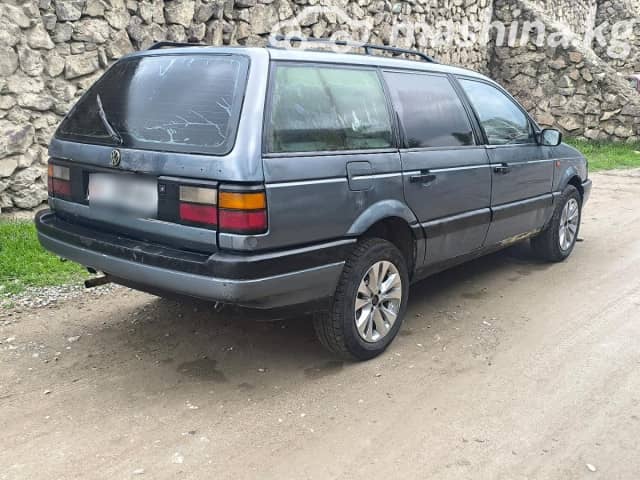 Volkswagen Passat B3 1.8 MT