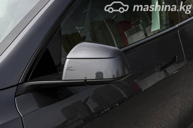 Tesla Model Y I Standard Electro AT