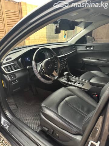 Kia K5 II 2.0 AT