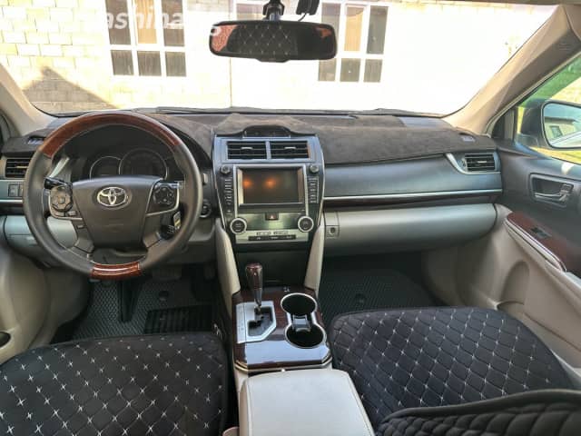 Toyota Camry VII (XV50) 2.5 AT