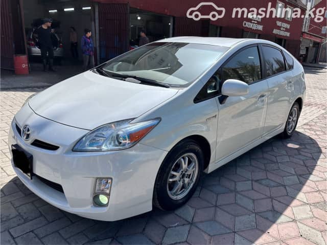 Toyota Prius III (XW30) 1.8hyb AT
