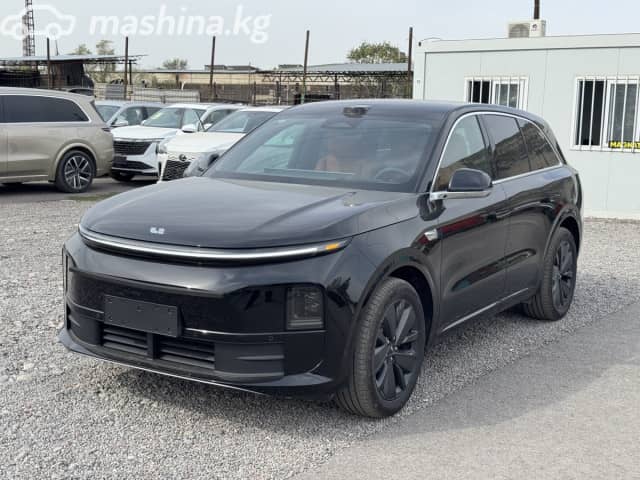 LiXiang L6 1.5hyb AT 4WD