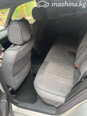 Mercedes-Benz E-Класс II (W210, S210) Рестайлинг 200 2.2d AT