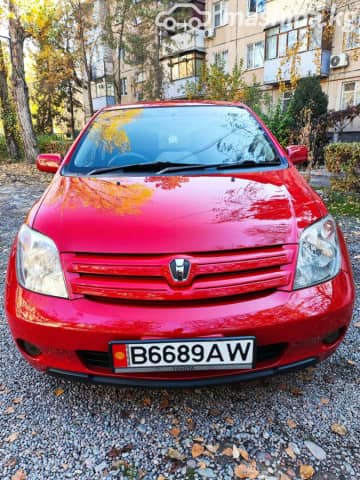 Toyota Ist I 1.3 AT