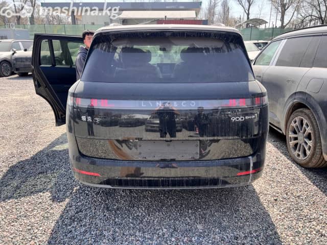 Lynk & Co 900 2.0hyb AT 4WD
