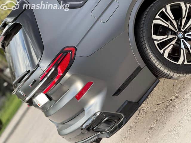 BMW X7 I (G07) Рестайлинг M60i 4.4 AT 4WD