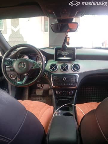 Mercedes-Benz CLA I (C117, X117) 200 1.6 AMT