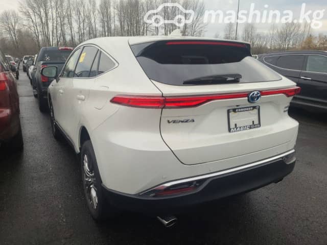 Toyota Venza II 2.5hyb CVT 4WD