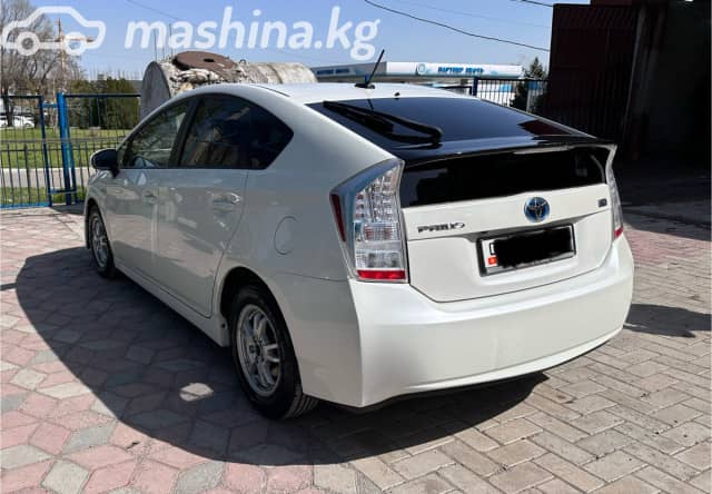 Toyota Prius III (XW30) 1.8hyb AT