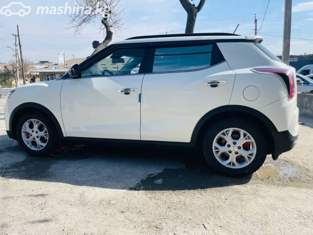 SsangYong Tivoli I Рестайлинг 1.5 AT