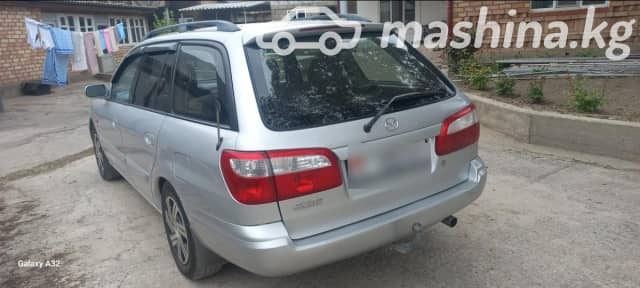 Mazda 626 V (GF) 1.8 MT