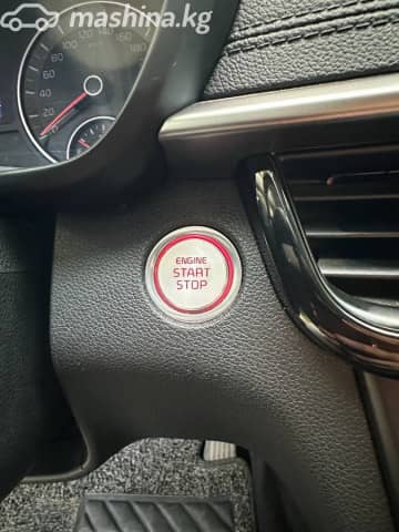 Kia K5 II 2.0 AT