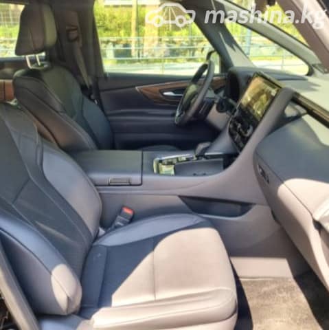 Toyota Alphard IV 2.5hyb CVT 4WD