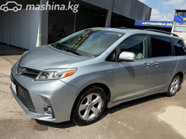 Toyota Sienna III Рестайлинг 2 3.5 AT 4WD