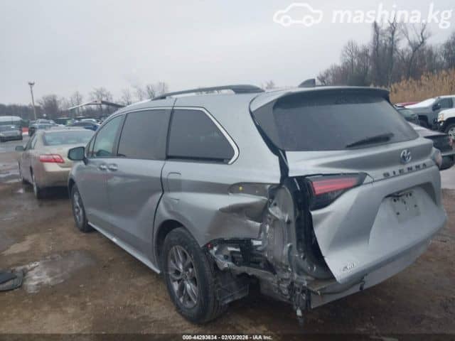 Toyota Sienna IV 2.5hyb AT