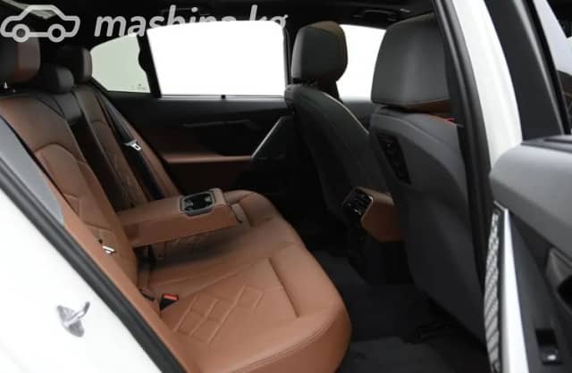 BMW 5 серии VIII (G60/G61/G68) 550e xDrive 3.0hyb AT 4WD