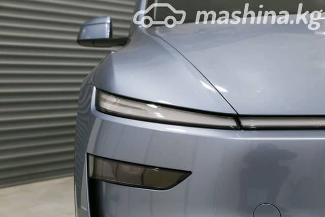 Tesla Model Y I Standard Electro AT