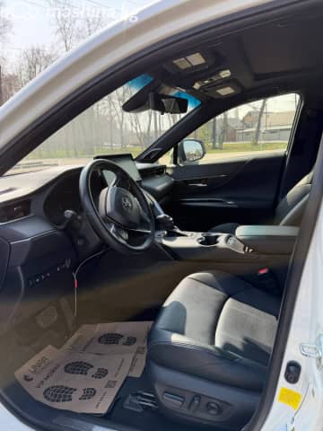 Toyota Venza II 2.5hyb CVT 4WD